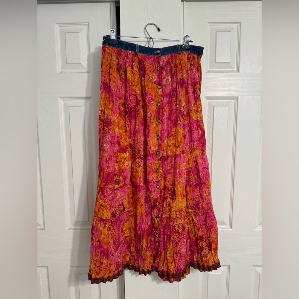 🚨LAST CALL🚨🗣️ St. John's Bay Vibrant Floral Maxi Skirt